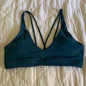 lululemon sports bra size 4 navy blue